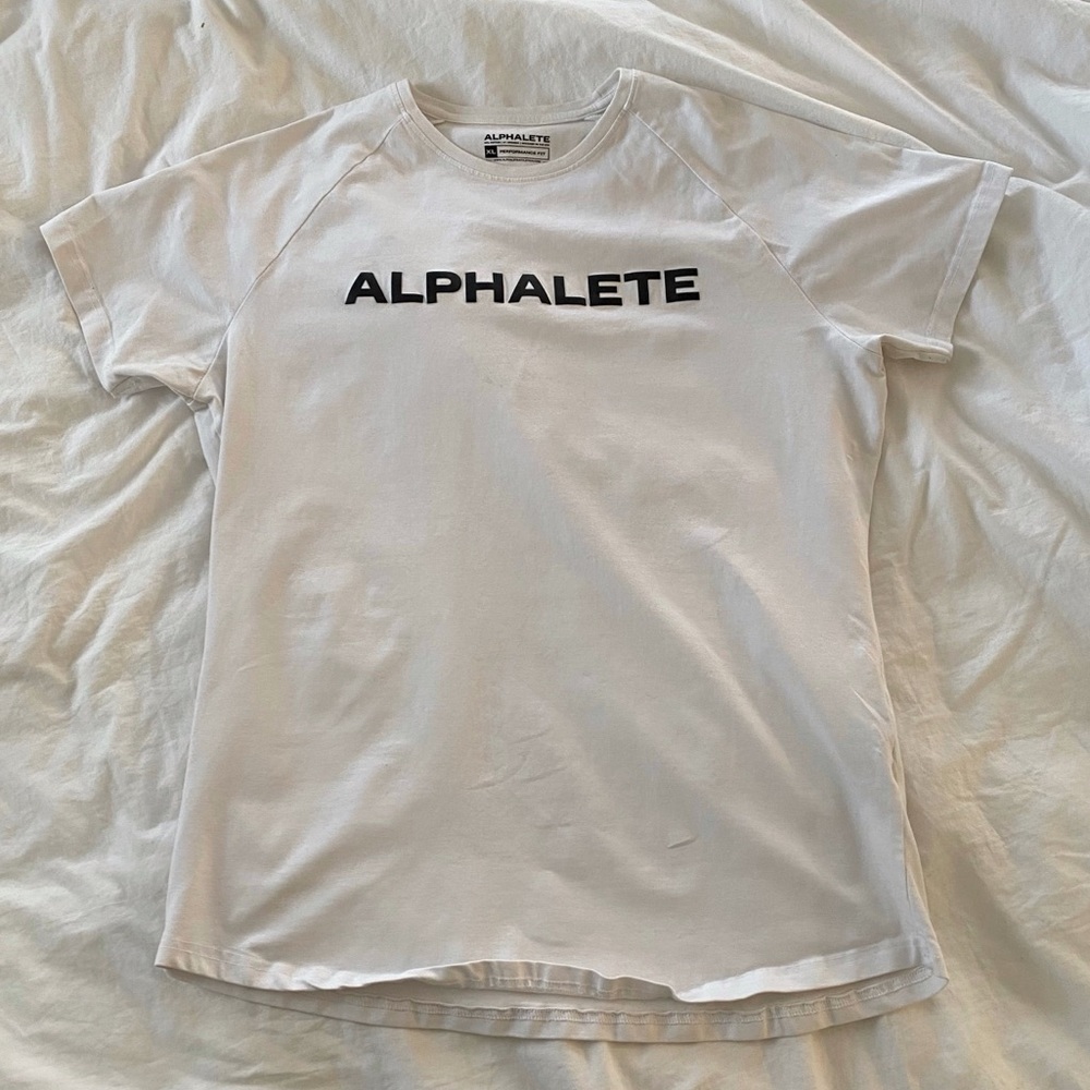 Alphalete Men’s Core Performance Tee